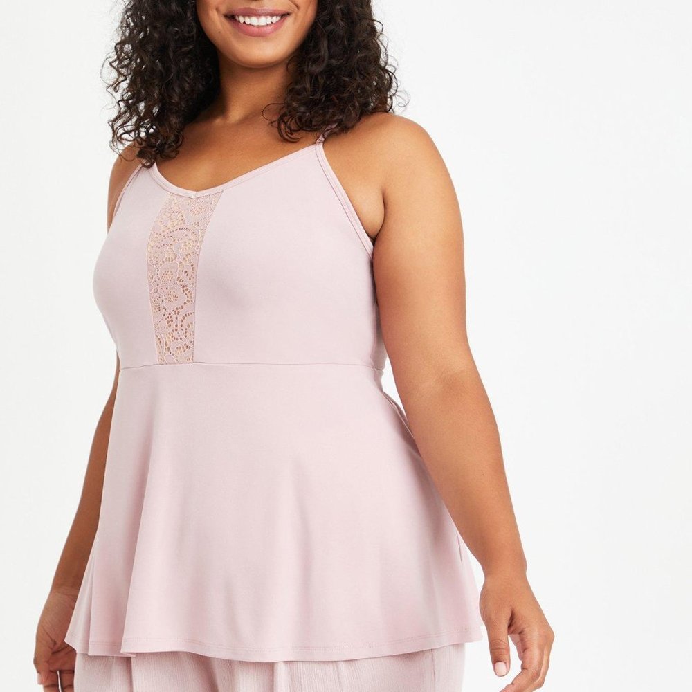 NWT Torrid Studio Knit Lace Inset Peplum Cami